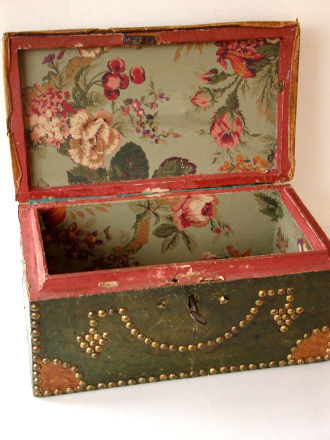 A charming early 19th century American green leather covered brass studded Document or Valuables Box circa 1810-1830 — image 2